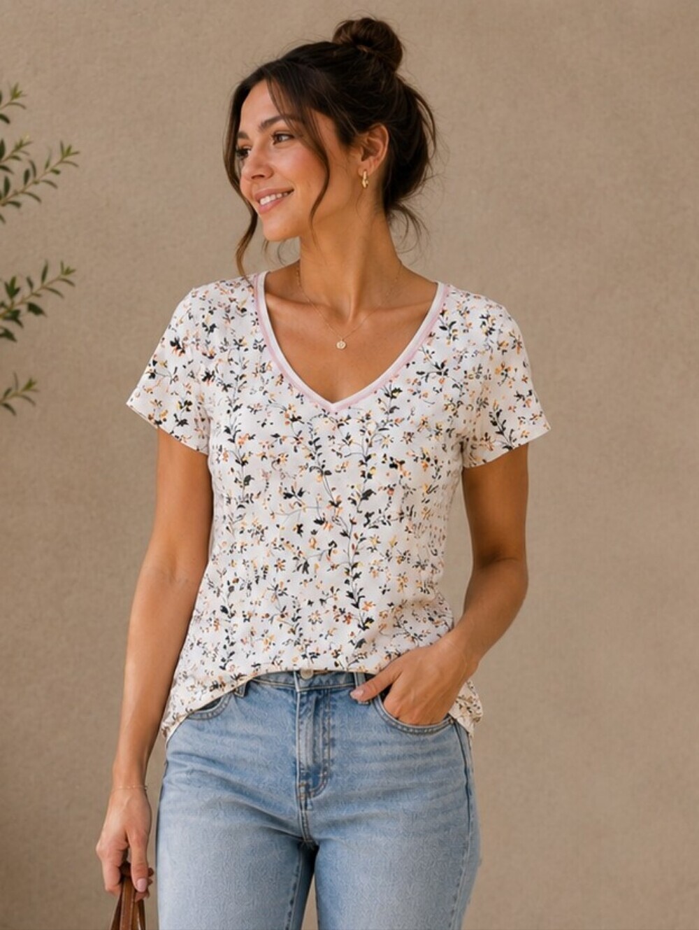 Fransa | 100% Cotton Floral V-Neck Short Sleeve Tee, Size M